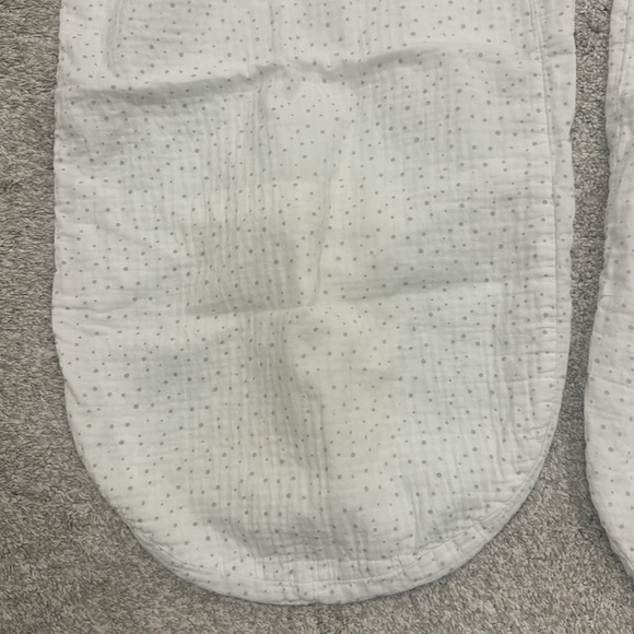 Restoration Hardware star print bassinet sheets. Set of 2. - Picture 4 of 8